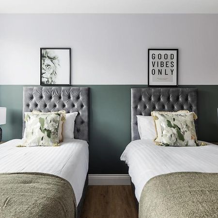 Stylish & Spacious 3 Bed Apartment With Fast Wifi, Close To Tube & Wembly London Eksteriør bilde