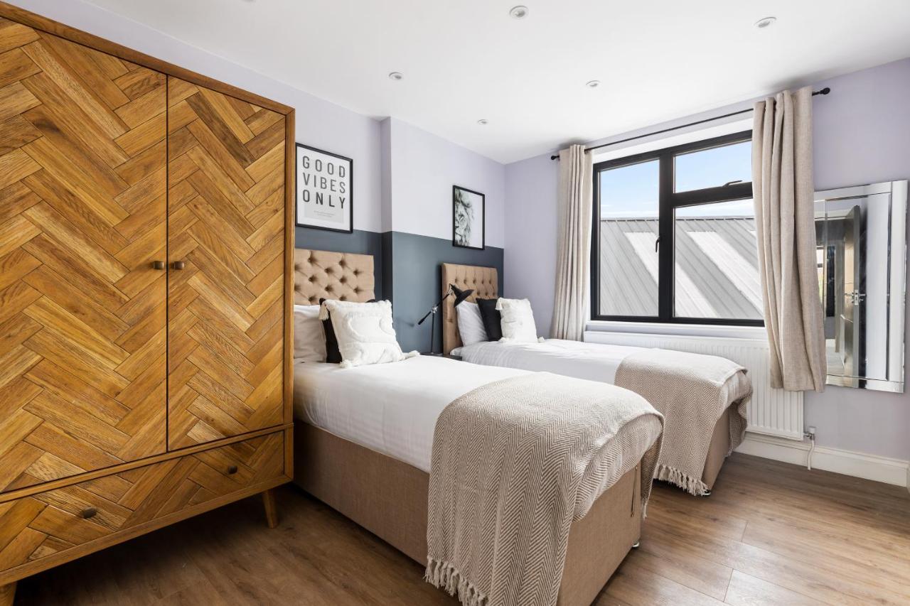 Stylish & Spacious 3 Bed Apartment With Fast Wifi, Close To Tube & Wembly London Eksteriør bilde