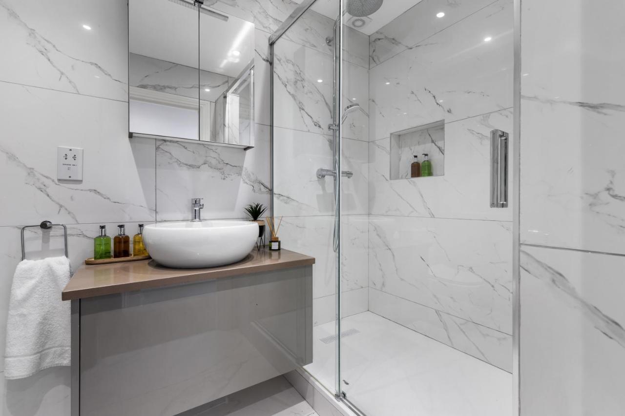 Stylish & Spacious 3 Bed Apartment With Fast Wifi, Close To Tube & Wembly London Eksteriør bilde