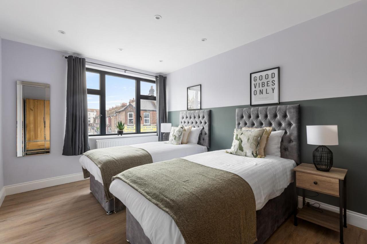 Stylish & Spacious 3 Bed Apartment With Fast Wifi, Close To Tube & Wembly London Eksteriør bilde